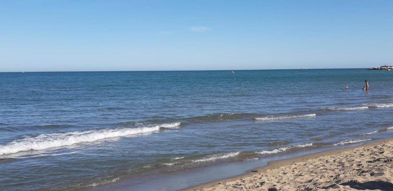 Beautiful Apartment In Third Line Beach Boliches Fuengirola Exterior foto