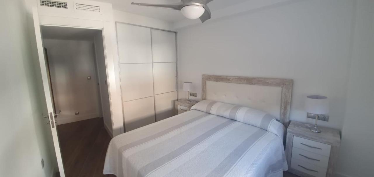 Beautiful Apartment In Third Line Beach Boliches Fuengirola Exterior foto