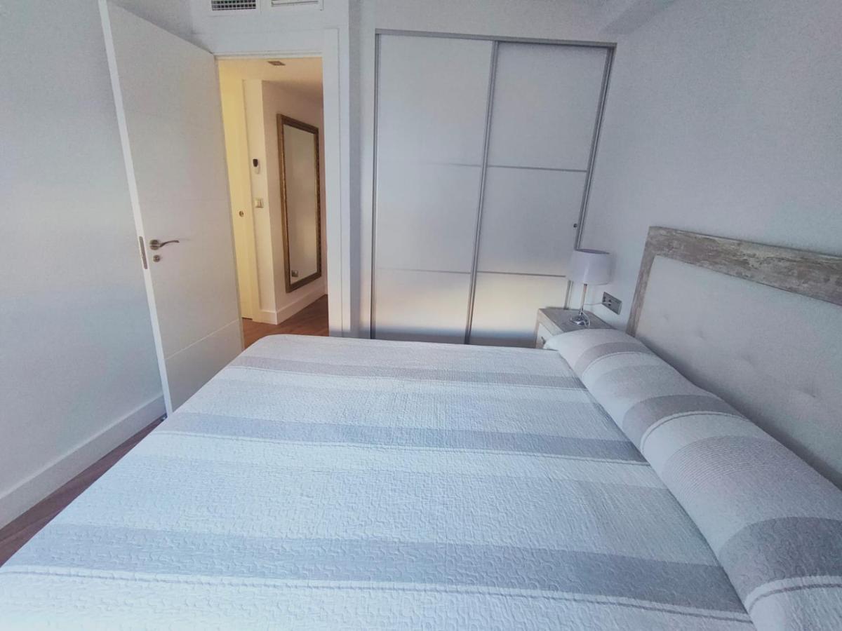 Beautiful Apartment In Third Line Beach Boliches Fuengirola Exterior foto